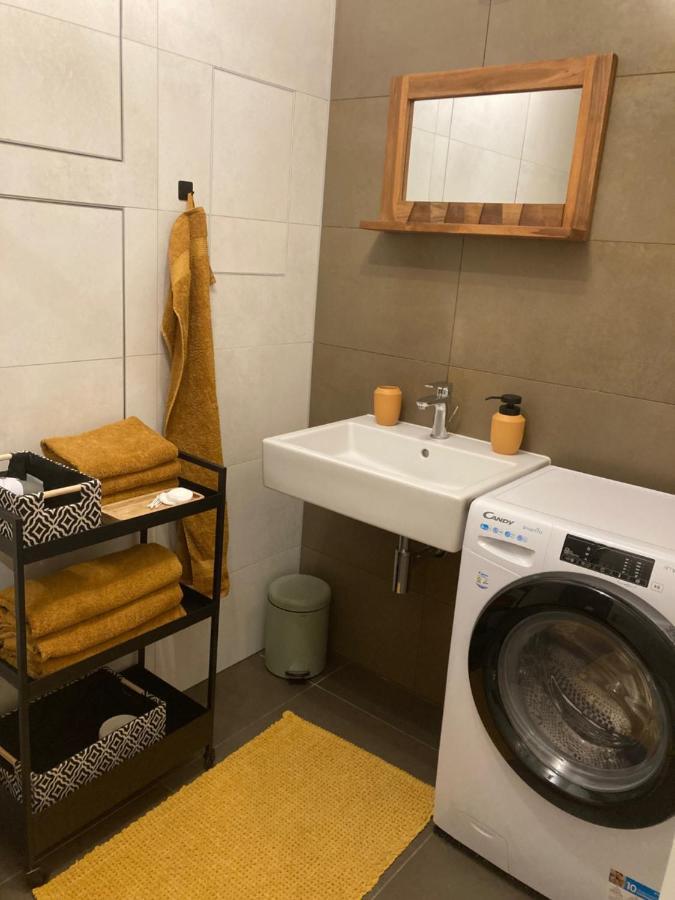 Stylovy Apartman A409 V Centre Nr, Parkovanie V Cene Нитра Екстериор снимка