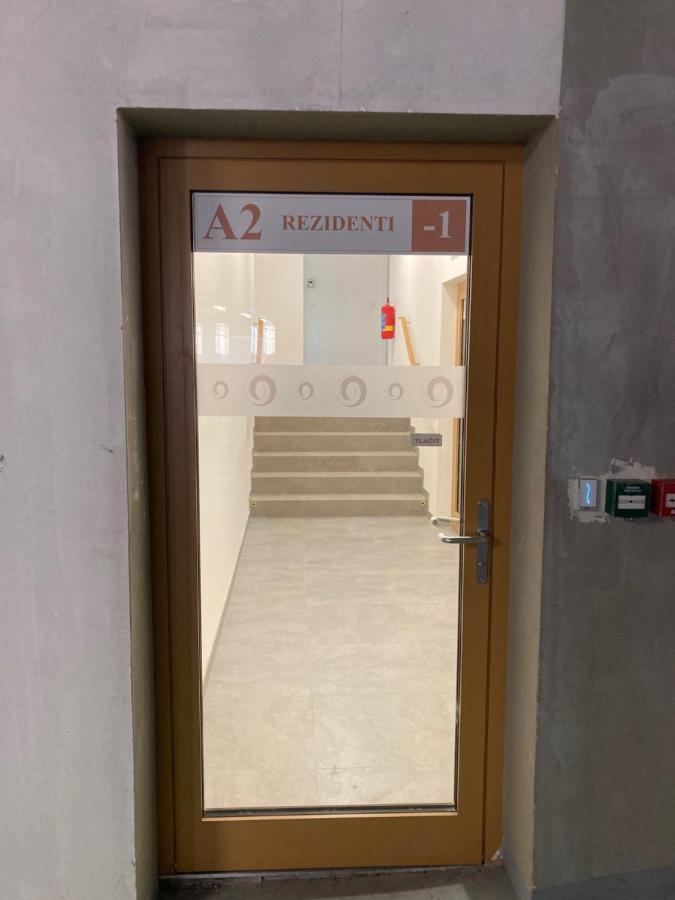 Stylovy Apartman A409 V Centre Nr, Parkovanie V Cene Нитра Екстериор снимка