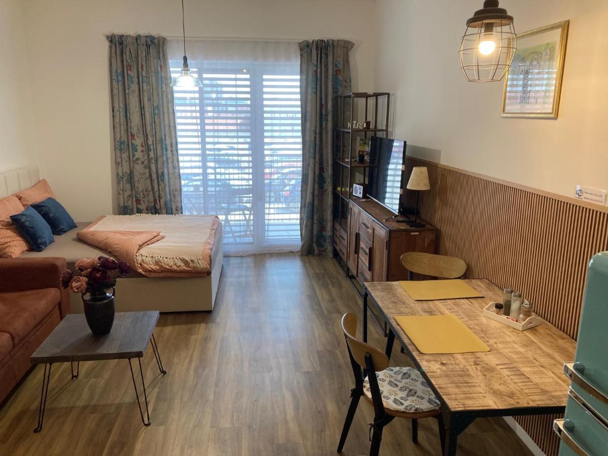 Stylovy Apartman A409 V Centre Nr, Parkovanie V Cene Нитра Екстериор снимка