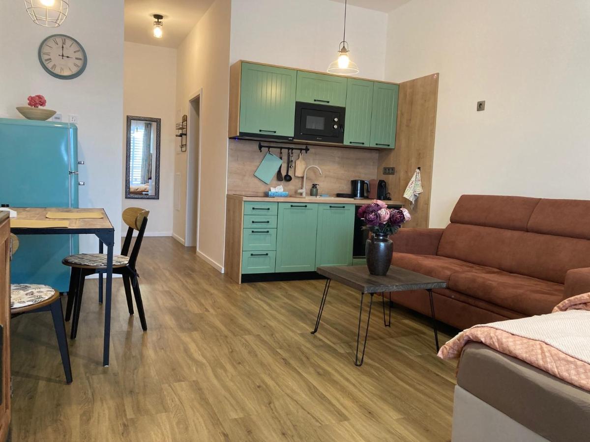Stylovy Apartman A409 V Centre Nr, Parkovanie V Cene Нитра Екстериор снимка